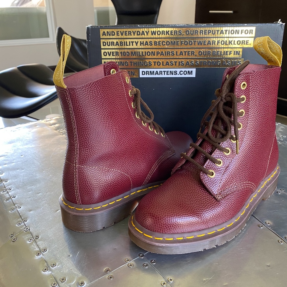 Dr Martens 50th Anniversary 1460 Boots NWOT Size Eu 41 (M8 W9.5)